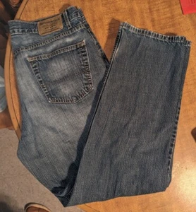 Levi's Authentics Relaxed Fit 36 Mens 36x32 Denim Jeans Pants Mid Rise Casual - Picture 1 of 8
