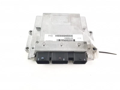 VOLVO C30 COMANDO GESTIONE MOTORE ECU 30788961 MK1 2009 - Immagine 1 di 4