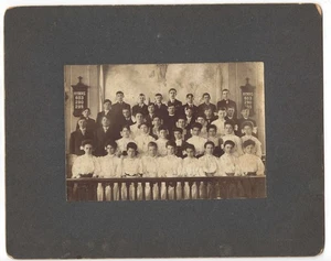 Old Cabinet Photo St. Paul's Lutheran Church Sassamansville Confirmation Class - Picture 1 of 5