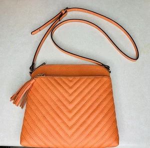 Adorable Orange Chevron Quilted Medium Crossbody Purse W/ Tassel Animal Print - Picture 1 of 7