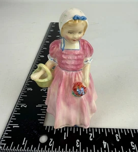 Vintage ROYAL DOULTON Figurine TINKLE BELL Bone China GIRL w/Basket HN 1677 - Picture 1 of 7
