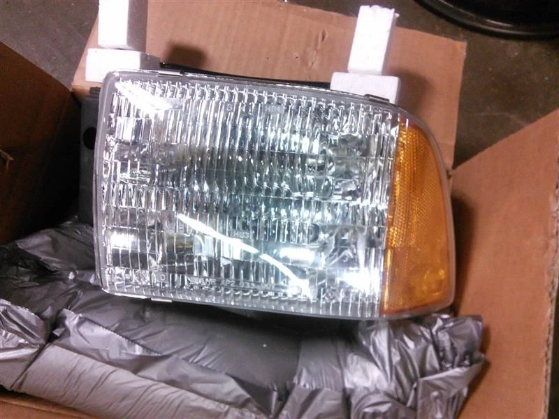 Faro izquierdo conductor haz sellado GMC compatible con 94-97 S10/S15/SONOMA 248401 Foto 1 de 1