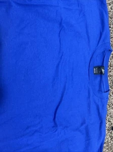 Hanes Beefy - Picture 1 of 2