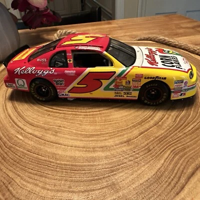 1997 Revell Mac Tools Kelloggs # 5 Terry Labonte 1/24th stock car - Image 1 of 4