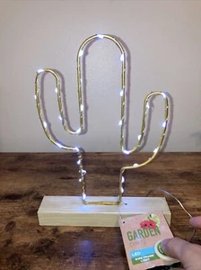 Wire Frame Cactus Light Up LED 10.5in Tabletop Decor Garden Party NWT - Picture 1 of 6