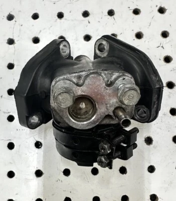 Honda VT750 2005 Shadow Aero carburador montaje colector Foto 1 de 4