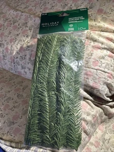 Cravatte Pino Twist 10 Appendiabiti Ghirlanda di Pino Decorazione Vacanze Fatto Facile 10 Pk NUOVO - Foto 1 di 19