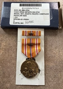 WWII Asiatic Pacific Campaign Medal W/2 Devices & Ribbon Set In Org Box - Picture 1 of 2