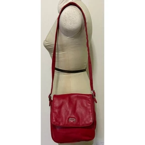 Vintage Etienne Aigner Bright Red Leather Crossbody Purse Bag Pocketbook - Picture 1 of 5