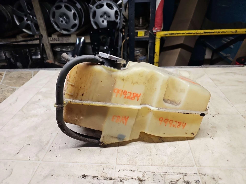 Dodge Intrepid 1998-2004 motor radiador refrigerante recuperación depósito botella Foto 1 de 4