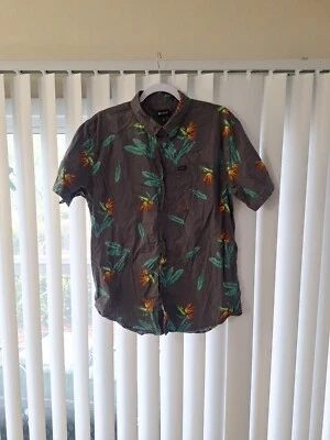 Mens Large Matix Hawaiian Button Front Shirt Short Sleeve - Image 1 of 3