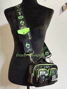 NWT Disney Parks VILLAINS UP TO NO GOOD Crossbody Jafar Ursula Evil Queen Hades - Picture 1 of 12