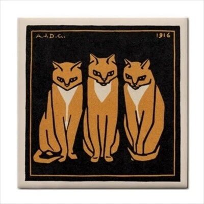 Декоративная керамическая плитка Three Cats от Julie De Graag Art - Изображение 1 из 2