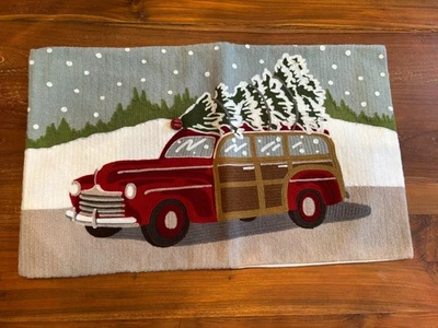 Pottery Barn Woody Car Crewel 刺绣腰枕套 16x26 圣诞节全新无标签! — 第 1/4 张图片