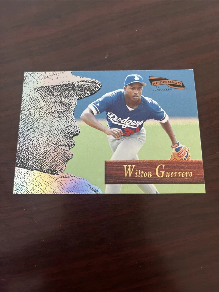 1996 Pinnacle Aficionado Wilton Guerrero #180 Los Angeles Dodgers RC Rookie - Image 1 of 1