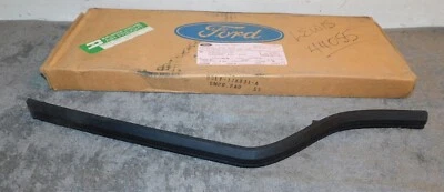 1975 1976 Lincoln Mark IV Coupe NOS REAR BUMPER RH HORIZONTAL IMPACT MOLDING PAD - Image 1 of 4