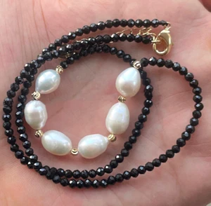 Collana Ciondolo Perline Spinello Nero 3 mm Sfaccettate / 8-9 mm Riso Freshwate 18" - Foto 1 di 5