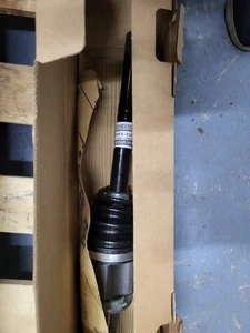 GENUINE NEW NISSAN NAVARA D23 2.3 LEFT 1/2 DRIVESHAFT C9204 5JU0A - Picture 1 of 2