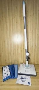Paquete de cuidado de piso blanco eléctrico recargable inalámbrico Nellie's Wow Mop - Imagen 1 de 6