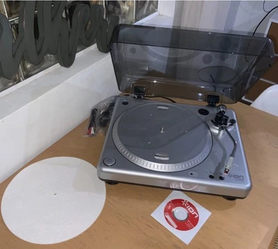 ION Audio TTUSB10 Turntable USB TTUSB10 - Image 1 of 4