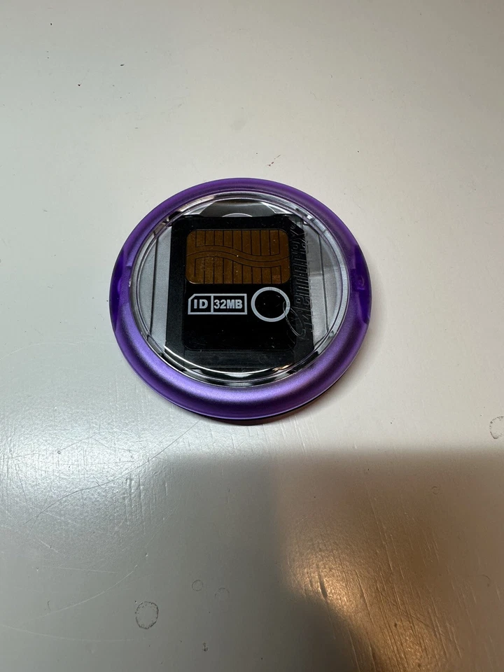 SanDisk SmartMedia ID 32MB SDSM-32 Camera Memory Card With Memorex Case - Image 1 of 3