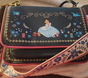 Disney Loungefly Cinderella Crossbody Purse- Great Condition - Picture 1 of 4