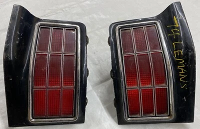 Pontiac Lemans 1974 luz trasera lámpara de freno carcasa lente moldura cromada Foto 1 de 4