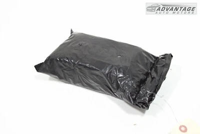 Ford Taurus 2010-2012 guardabarros delantero derecho lado pasajero silenciador aislador OEM Foto 1 de 3