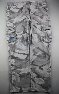 Men's Wrangler Regular Taper Camo Cargo Pants Stretch Gray Sz 38x30 (Msr 38x28) - Picture 1 of 8