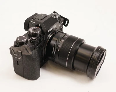 Fujifilm X-T4 Mirrorless Digital Camera with XF 18-55mm f/2.8-4 Lens Kit (Black) - Image 1 of 4