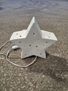 White Ceramic Star Lamp | Kids Bedroom Bedside Table Light | 25cm - Picture 1 of 4