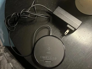 Belkin Boost UP Wireless Charging Pad - Photo 1 sur 6