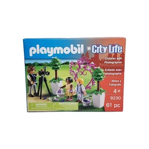 Playmobil City Life 9230 Children With Photographer Set NEW SEALED - Picture 1 of 3