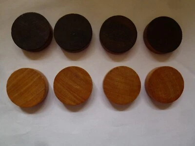 4 x Brown & 4 x Plain Draughts/Backgammon Wooden Counters 30mm dia and 8mm thick - Image 1 of 2