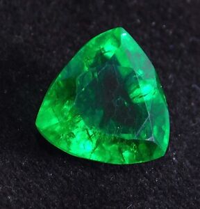 Natural 6.75 Cts Green Zambian Emerald Loose Gemstone