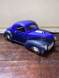 Racing Champions HOT ROD MAGAZINE ISSUE #57 '41 WILLYS COUPE BLUE/BLACK 1:24