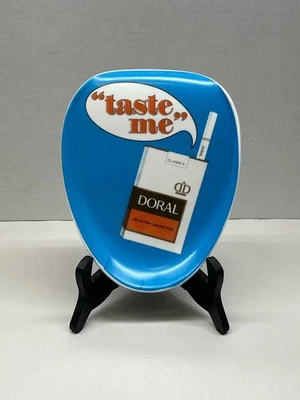 Bandeja de cigarrillos Doral vintage Foto 1 de 4