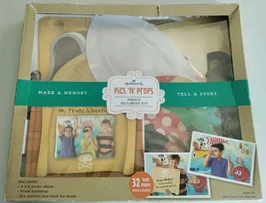 HALLMARK PICS 'N' PROPS Pirate Silliness Kit Photo Album Props Party Playdate  - Picture 1 of 2
