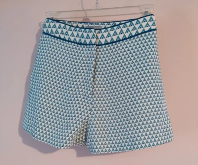 H&M 丝滑拉链纽扣短裤蓝色青蓝色白色,几何设计,尺寸 2 女士 — 第 1/4 张图片