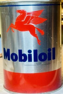 Vintage Empty Metal Quart Mobiloil Pegasus Oil Can - Picture 1 of 4