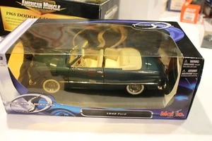 MAISTO SPECIAL EDITION 1/18 1949 FORD CONVERTIBLE - Picture 1 of 8