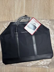 Calvin Klein Bolso de Viaje 100% Nylon Negro Nuevo con Etiqueta con Correa para el Hombro - Imagen 1 de 2