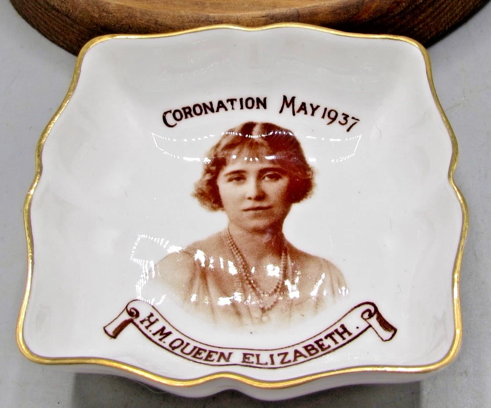 1937 coronation Royal Crown Derby Nut Dish Queen Elizabeth In Original Box - Image 1 of 4