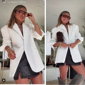 Zara Relaxed Oversized Nadelstreifen Blazer Gr. XS/S Blogger Favorit weiß/grau - Bild 1 von 15