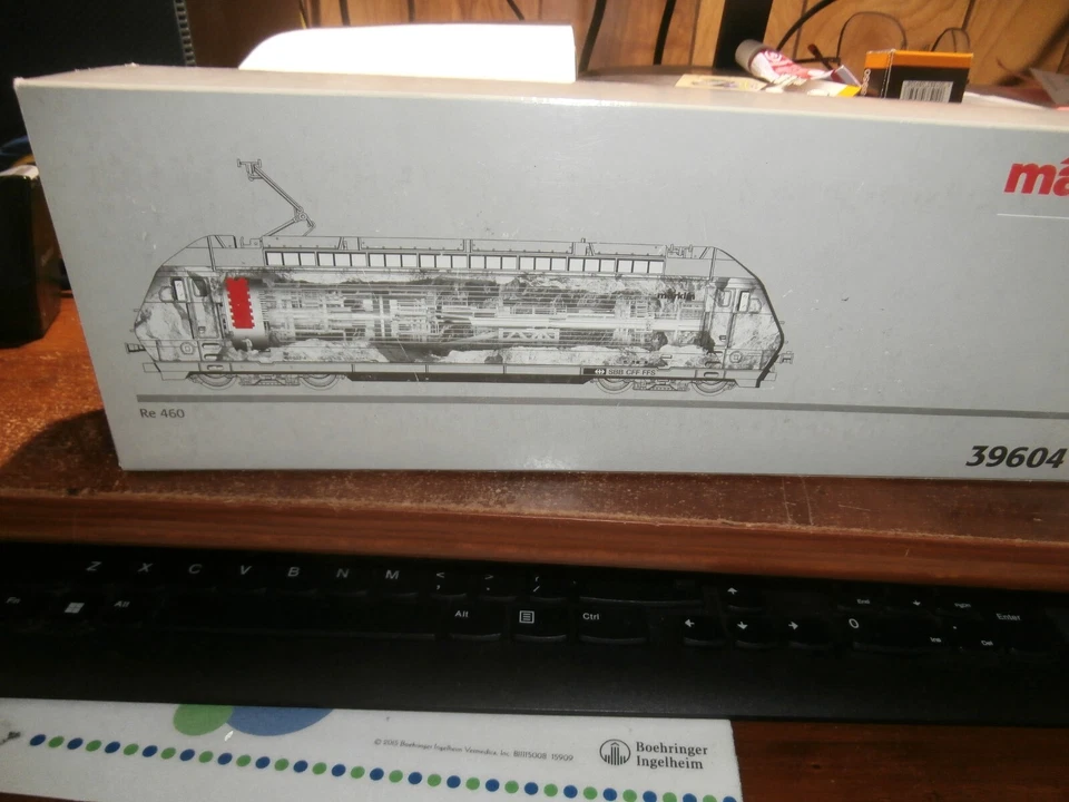 MARKLIN  HO  # 39604  DIGITAL ELECTRIC LOCOMOTIVE-SBB/CFF/FFS - Image 1 of 4