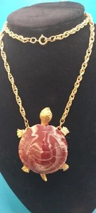 Vintage signed Celebrity Turtle Pendant Necklace with brown/tan carved torso. - Picture 1 of 6
