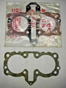 Junta base Kawasaki KZ750 76-84 NUEVO DE LOTE ANTIGUO FABRICANTE DE EQUIPOS ORIGINALES 11004-078 y junta de cabeza gratuita 11009-042 - Imagen 1 de 2