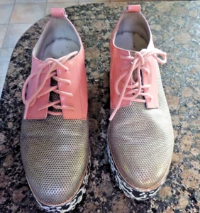 Oxford United Nude, Raro Plataformas Impresas de Cuero Rosa y Dorado Talla 3 Reino Unido, 36 euros. - Imagen 1 de 7