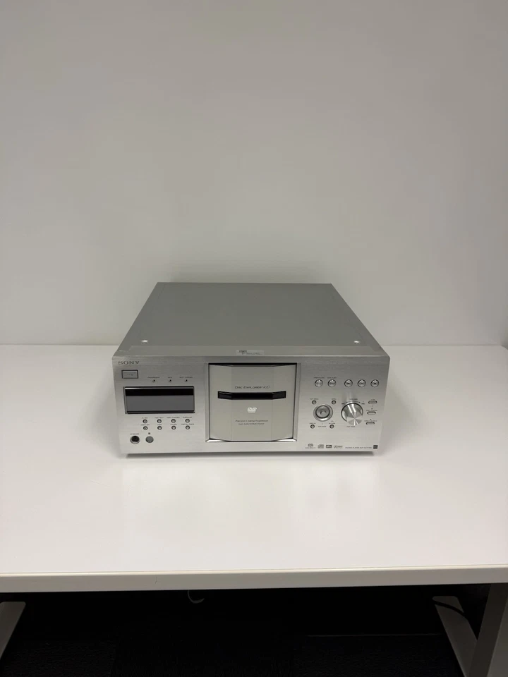 Sony DVP-CX777ES 400 Disc DVD/SACD/CD Mega Changer No Remote Parts/Repair - Image 1 of 4