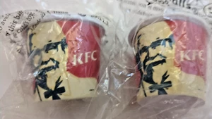 2 Stück Kentucky Fried Chicken Antennenaufsatz KFC Eimer Topper Antennenkugeln - Bild 1 von 4